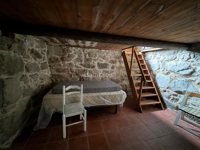 Foto fa09d321-6bbd-4d7a-919b-3c6a788b7867. Casa amb xemeneia a Cañiza (A)