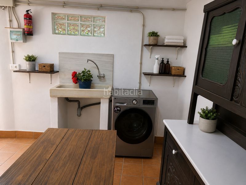 Foto aa45210d-114e-4456-84a2-122a78d8cd8a. Casa aparellada amb calefacció aparcament a Boiro