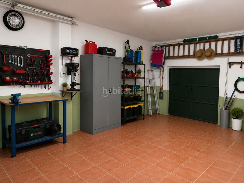 Foto b934896b-c0db-47b1-b479-f88f2a147a39. Casa aparellada amb calefacció aparcament a Boiro