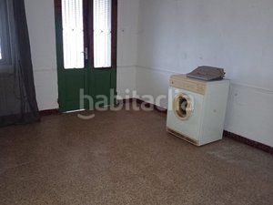 Foto b717b9a3-8964-4569-932f-73f4ddbde80d. Casa aparellada amb calefacció aparcament a Ponteareas
