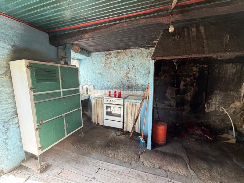Foto b3036ef8-19dd-4b07-9a6f-872cc25c0395. Casa amb aparcament a Covelo (O)