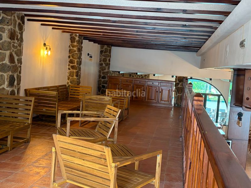 Foto f97efaa6-3206-4867-9157-7a817fd8750a. Local comercial amb calefacció a Cañiza (A)