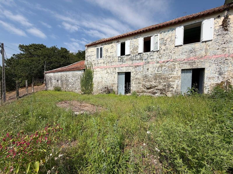 Foto 0e7492c3-30d1-4c49-82de-953cd88f79f5. Casa aparellada a Marín
