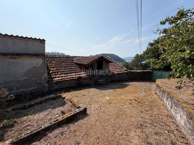 Foto b5f6af47-e60b-4552-a558-c8eb49a10ee3. Casa aparellada a Marín
