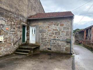 Casa in Crecente. Casa tradicional de piedra a reformar en a franqueira
