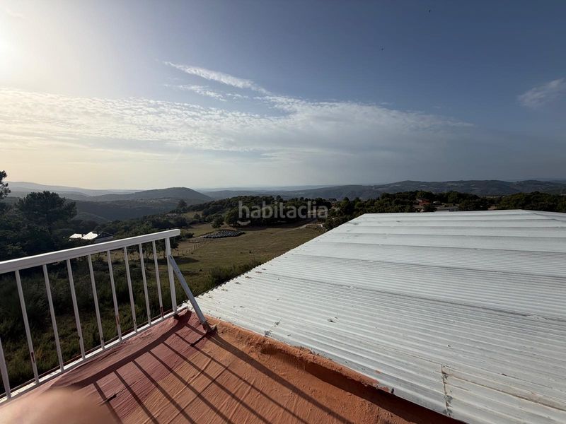 Foto 56e13301-c0ae-4ee5-a6c0-d59aef41fcaf. Casa aparellada amb calefacció a Castro Caldelas