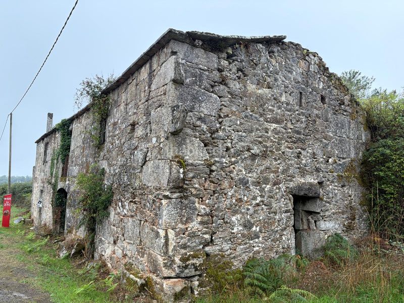 Foto 85df0156-5f36-4364-a561-d21e47daad2e. House with parking in Piñor