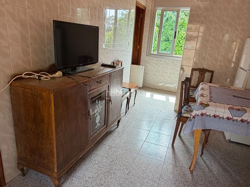 Foto f8eac14c-b8e8-46cf-9e6e-b0c4fe184503. Casa bifamiliare con riscaldamento in Cañiza (A)