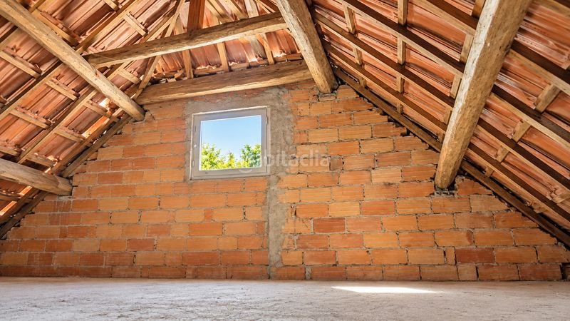 Foto 5d7cea9e-4598-48de-b7ab-0f92ef98111d. Chalet with fireplace heating parking in Salvaterra de Miño