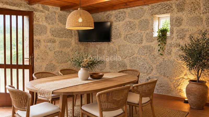 Foto 7fc98fd2-f559-4403-9239-7c519325e941. Chalet with fireplace heating parking in Salvaterra de Miño