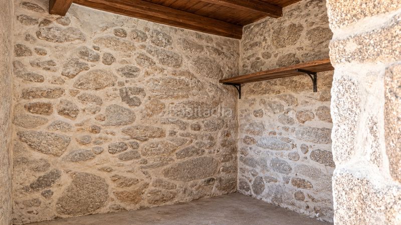 Foto a49b3671-08f7-4b95-9847-9e9d5ec7c215. Chalet with fireplace heating parking in Salvaterra de Miño