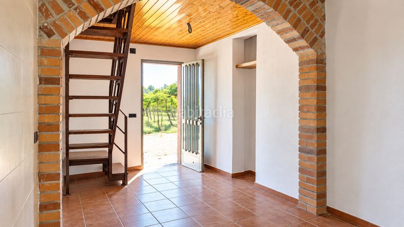 Foto ab453172-1d3f-4554-912c-83d31371250d. Chalet with fireplace heating parking in Salvaterra de Miño