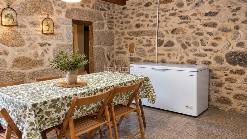 Foto cb484d09-f684-407a-83b0-1cb3413fee95. Chalet with fireplace heating parking in Salvaterra de Miño