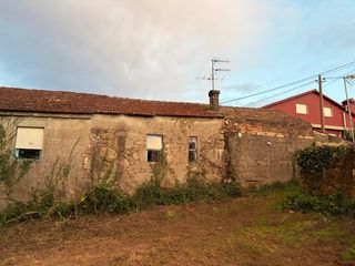 Casale in Campo das bestas 5. Casa rústica para reformar 155m2 parcela urbana- gondomar