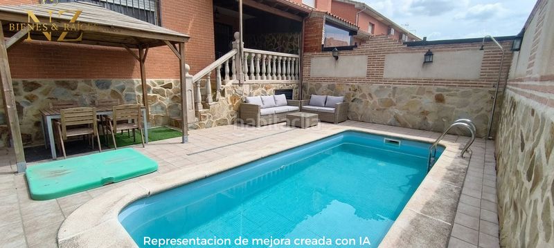Foto 54d9aaa8-16d0-435c-a24e-c9e816e22ff5. Xalet amb calefacció piscina a Yuncos