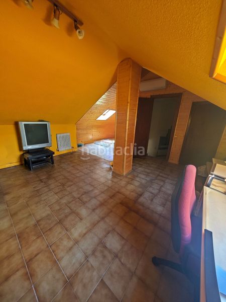 Foto 40458a5d-8495-41ca-a27e-da3f821014c9. Casa adossada amb xemeneia calefacció aparcament piscina a Toledo