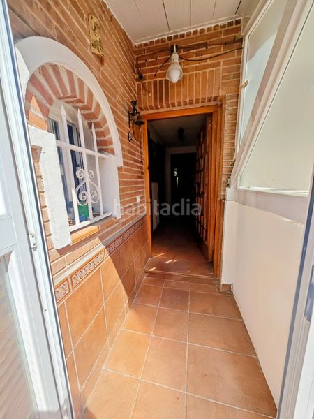 Foto 593ac613-d510-42e9-813b-888aecd059e4. Casa adossada amb xemeneia calefacció aparcament piscina a Toledo