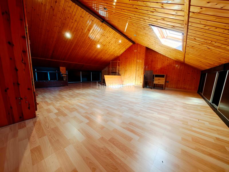 Foto 06f82fac-1ae0-4188-a65b-83f7f2e3f372. Reihenhaus mit kamin heizung parking in Santa María de Benquerencia Toledo