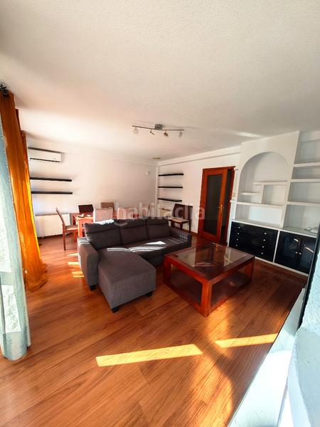 Foto 8715c38b-c160-46e3-9995-20399b667cd0. Reihenhaus mit kamin heizung parking in Santa María de Benquerencia Toledo