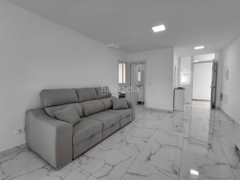 Foto 9f24f16b-69cb-4d52-ba57-24486afc32e3. Piccolo appartamento con piscina in Los Cristianos Arona