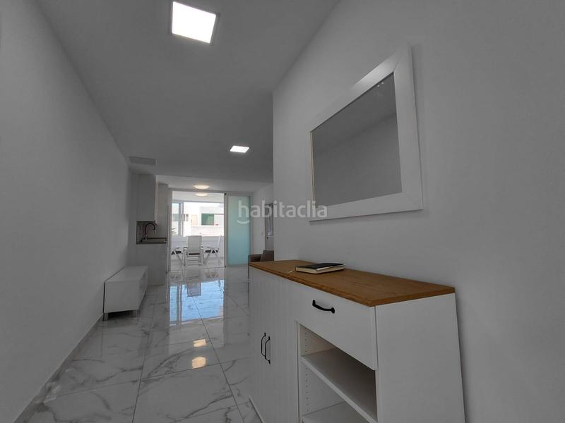Foto f9176577-10af-4550-8719-edbc8aa9d41f. Piccolo appartamento con piscina in Los Cristianos Arona