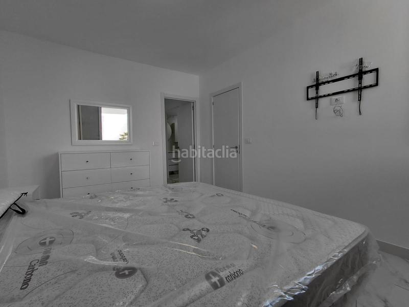 Foto fa5166be-ddaf-4ca7-bbec-bff88d73e877. Piccolo appartamento con piscina in Los Cristianos Arona