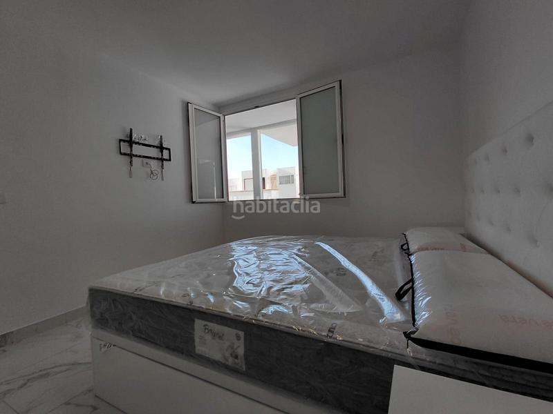 Foto ffc63d28-f2a7-48ad-8e78-98337148d5ea. Piccolo appartamento con piscina in Los Cristianos Arona