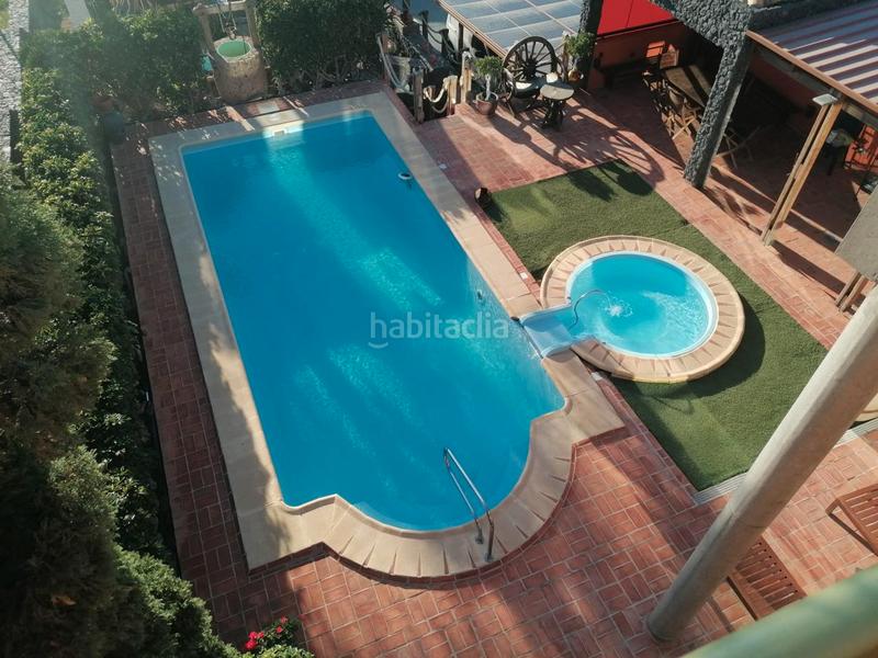 Foto 354ac760-2118-451c-950a-2a4531ea652f. Maison avec cheminée parking piscine dans Playa Fañabé Alto Adeje