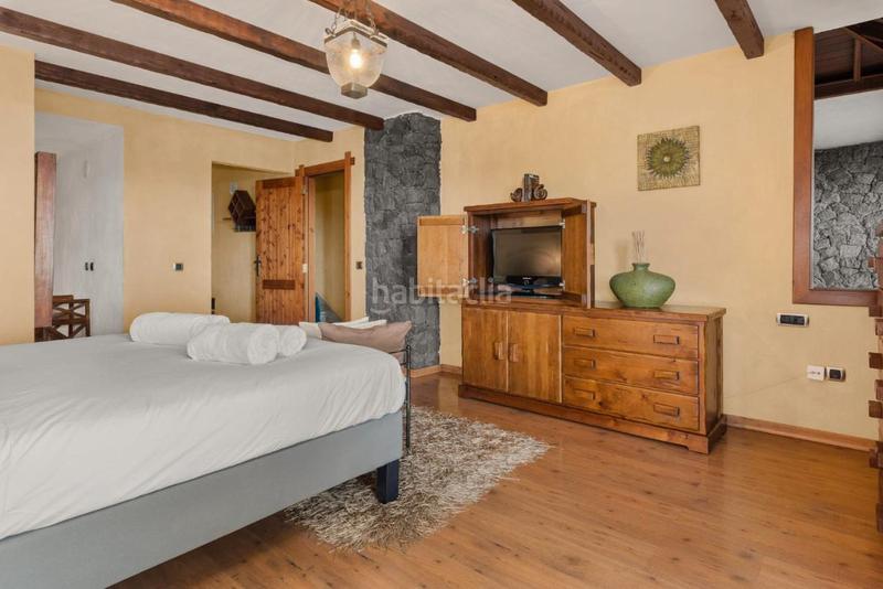 Foto 839fe7e2-d38f-4768-8285-e19c69d32b5e. Maison avec cheminée parking piscine dans Playa Fañabé Alto Adeje