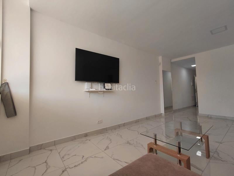 Foto 83b1ac34-abdb-4155-8297-6d370b35f3cd. Apartamento , playa de las américas, en Arona