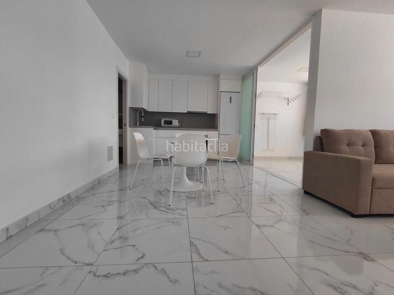 Foto e50bd9aa-6a12-4051-a48d-412590b1801f. Apartamento , playa de las américas, en Arona