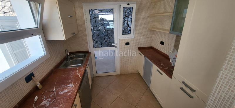 Foto 1b76b906-01fe-4186-872b-00398bb6edf0. Casa bifamiliare in calle noruega 4 in San Eugenio Alto Adeje