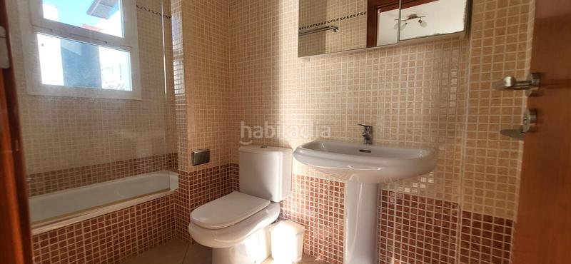 Foto d15fff28-29b8-415a-9afc-830d4c031719. Casa pareada en calle noruega 4 en San Eugenio Alto Adeje