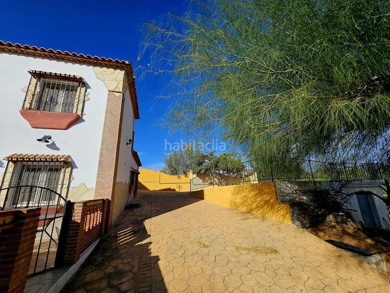 Foto 291f51c5-9253-4f72-a98b-ac882837d248. Chalet in Coín