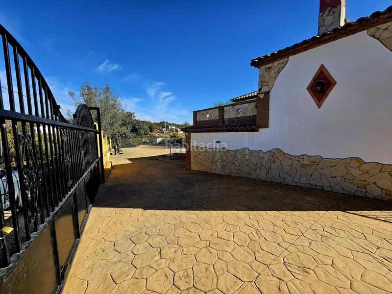 Foto 2b729743-cf1d-435e-a7ca-1d8b2e15277e. Chalet in Coín