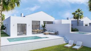 Casa en Con. Coin nueva promocin de 9 chalets de 3 dormitorios y piscina pro