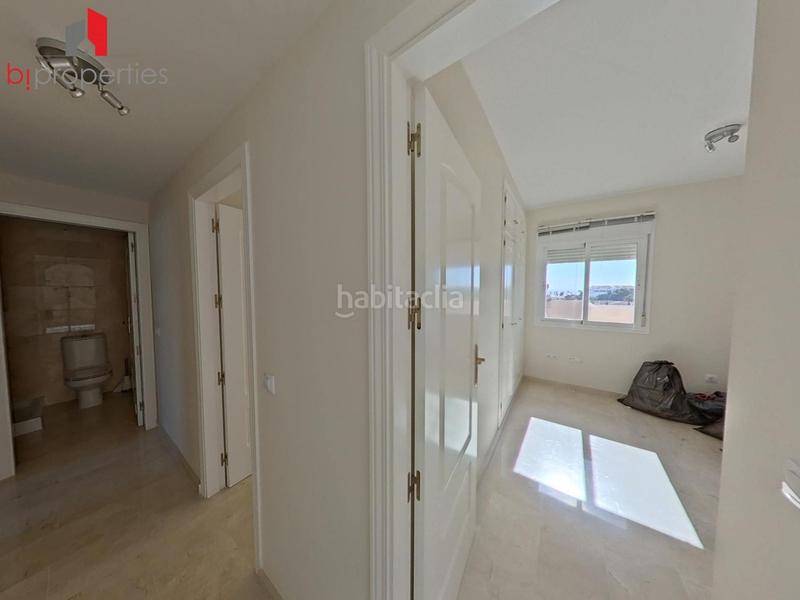 Foto 0461d849-83ef-4b69-9a65-e82fcc39de1e. Apartament a El Faro de Calaburra - Chaparral Mijas