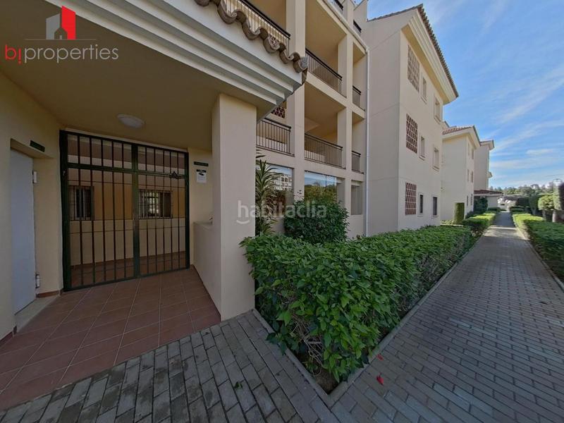 Foto b4806706-7854-41f1-bb7e-0c7e3fabdc79. Apartament a El Faro de Calaburra - Chaparral Mijas