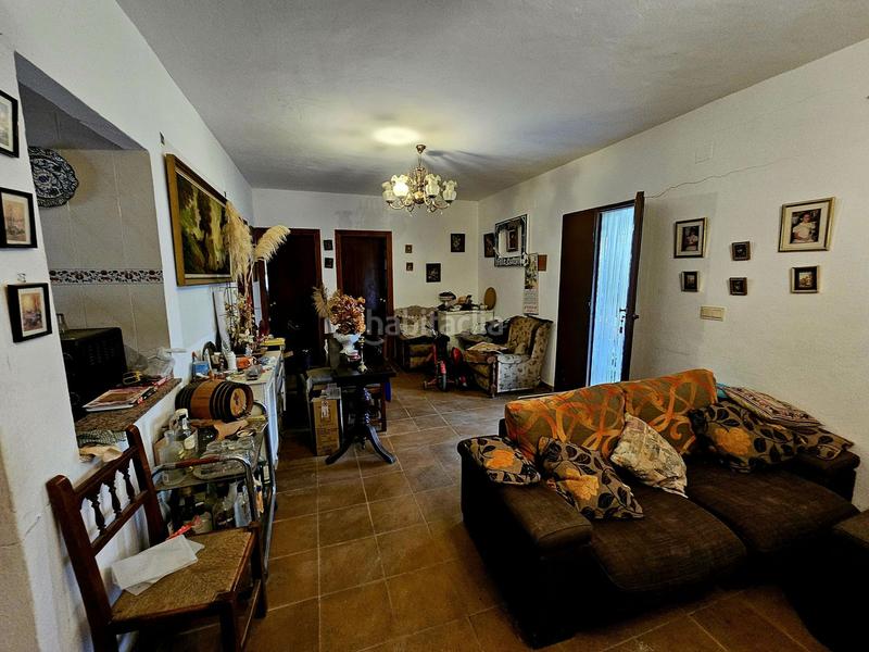 Foto 09bbbda5-5bc2-462e-bbf1-101ce0e501d7. Casa finca en coin muy cerca del centro comercial la trocha en Coín