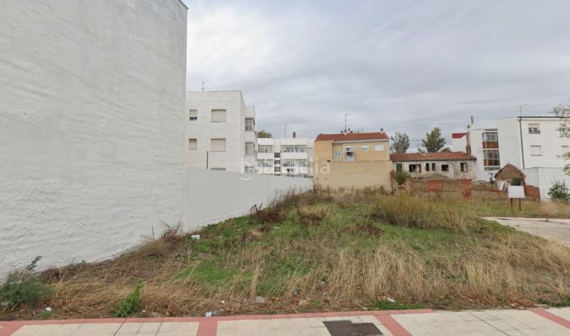 Foto e3db43fc-1f90-477d-9cda-d7c017694c61. Terreny residencial a Armunia León