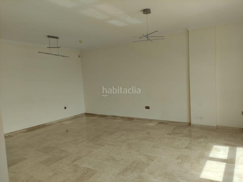 Foto 314e1813-883d-442f-be68-949835f63af0. Lloguer pis amb calefacció aparcament a Paseo Marítimo Oeste - Pacífico Málaga