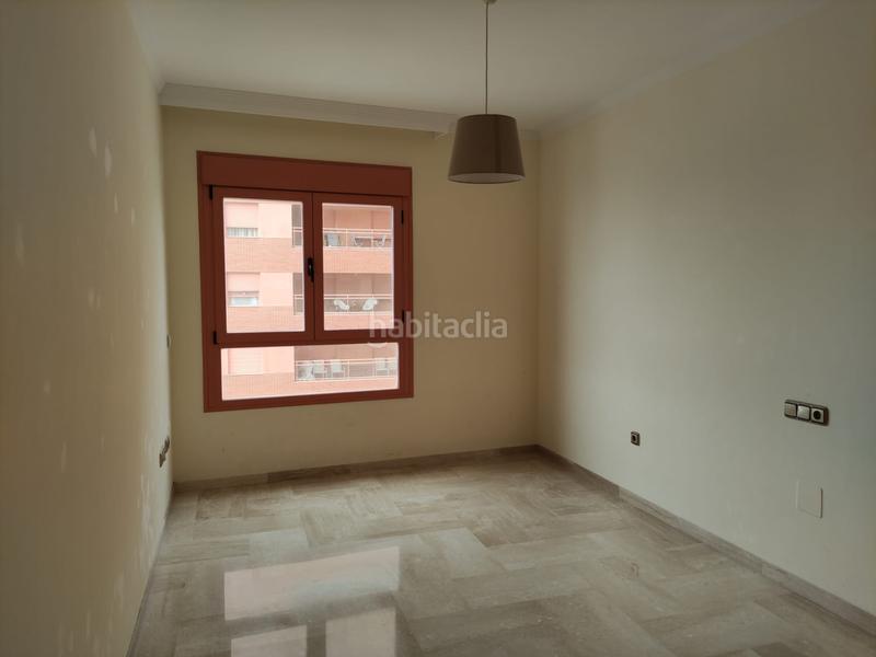 Foto ba68e0b6-90f0-46cc-82b4-9b0b47d8c4db. Location appartement avec chauffage parking dans Paseo Marítimo Oeste - Pacífico Málaga