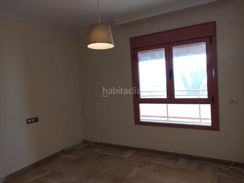 Foto 0bb02bb6-dc80-47ac-9b21-a2d347c7d6be. Rent flat with heating parking in Paseo Marítimo Oeste - Pacífico Málaga