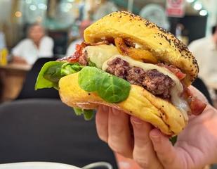 Locale commerciale in Avenida Antonio Machado