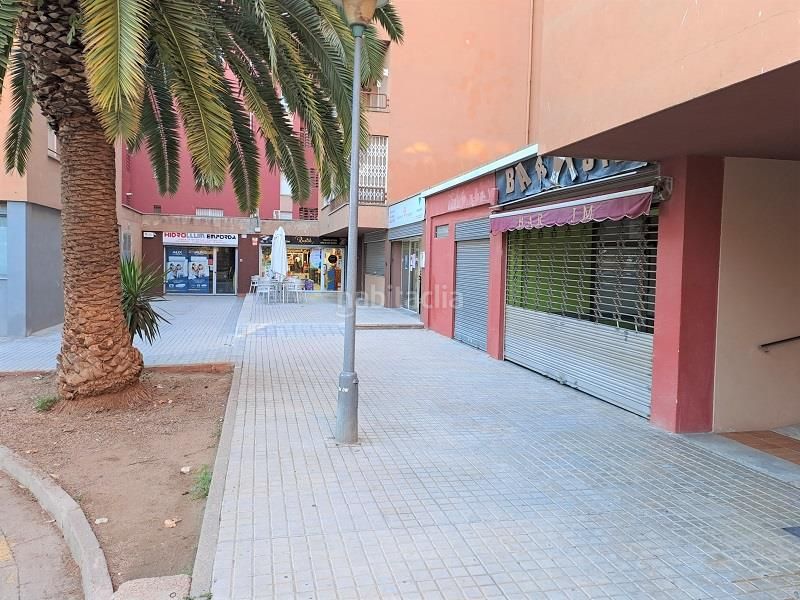 Foto 22356d9d-92cf-4f57-9822-2bc072b1bb94. Local comercial a Creu de la Mà Figueres