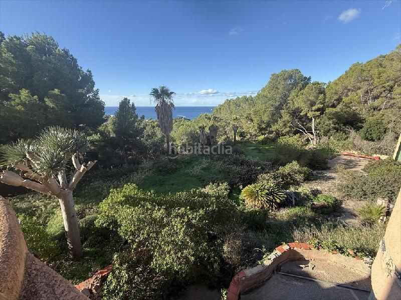 Foto d032ced0-843f-4db6-aaea-762856d39838. Chalet en Costa de la Calma Calvià