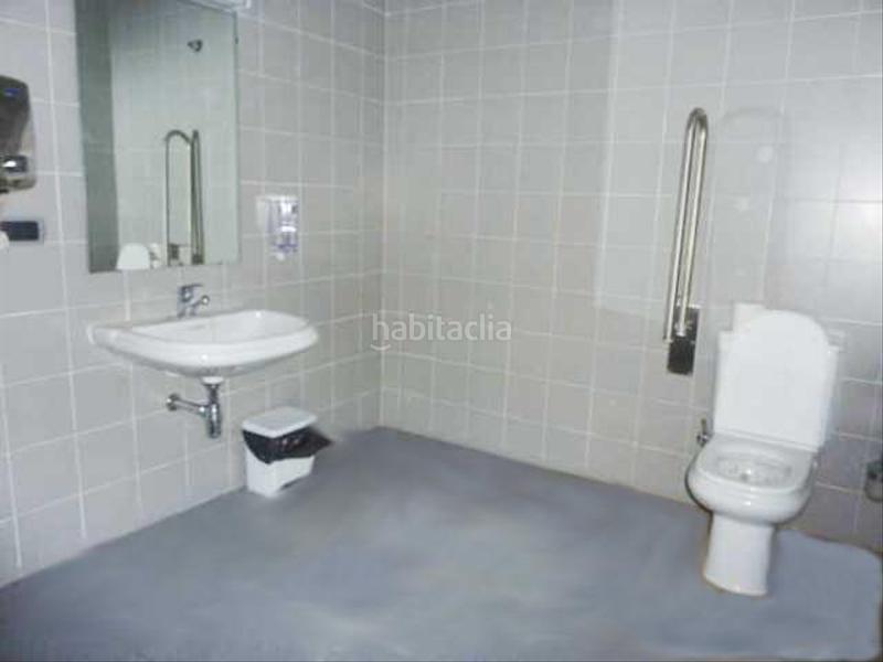 Foto 49d2022f-d69e-45a0-b5a9-646f2d025505. Local commercial dans Plaza Castelar - Mercado Central Elda