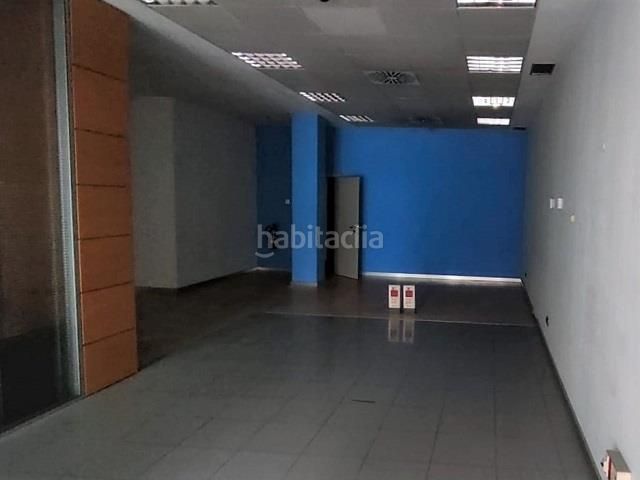 Foto 5765e06f-aa40-4612-9b3a-01dc06359d55. Local comercial a Martorell