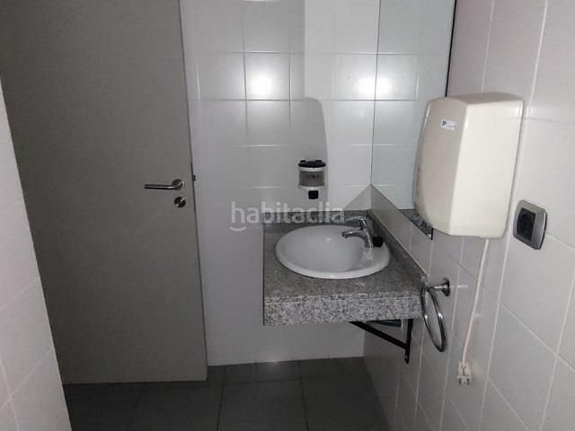 Foto 99d5d1bb-3c89-4178-ace3-0d751566e4b0. Local comercial a Martorell