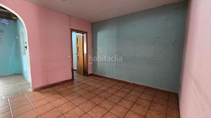 Foto 7a4d6761-9f43-4fe2-885c-091fd4e5a62b. Casa aparellada a El Pedró Cornellà de Llobregat